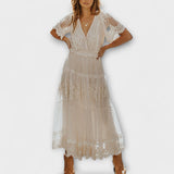 Φόρεμα Lacey Midi με V-λαιμό και κοντά μανίκια